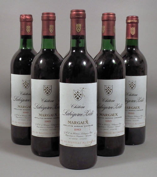 Twelve bottles of mixed red Bordeaux 39762e