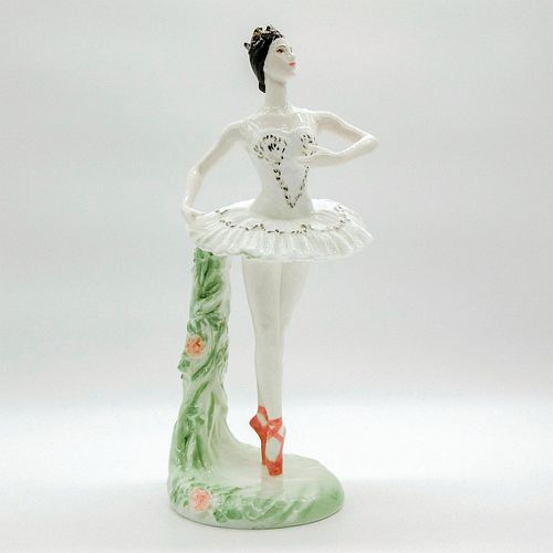 COALPORT BONE CHINA FIGURINE DAME 397694