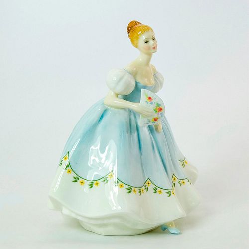 FIRST DANCE HN2803 ROYAL DOULTON 39788b