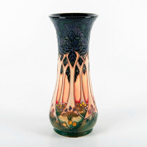 MOORCROFT POTTERY VASE, CLUNY PATTERNSalmon