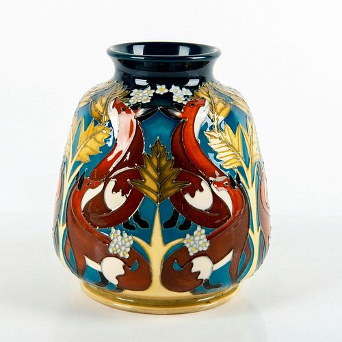 MOORCROFT POTTERY VICKY LOVATT 397aeb