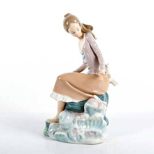 AT THE SEA-SIDE 1004918 - LLADRO