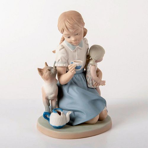 CHILDS PLAY 1011280 - LLADRO PORCELAIN