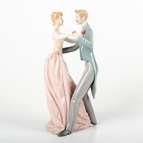 ANNIVERSARY WALTZ 1372 - LLADRO