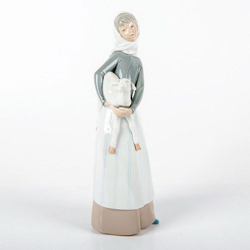 GIRL WITH LAMB 1004584 - LLADRO PORCELAIN