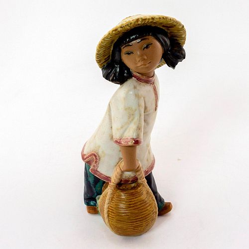 CHINESE GIRL 1012152 LLADRO PORCELAIN 3982a6
