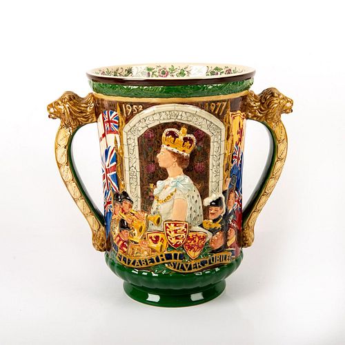 ROYAL DOULTON QUEEN ELIZABETH II