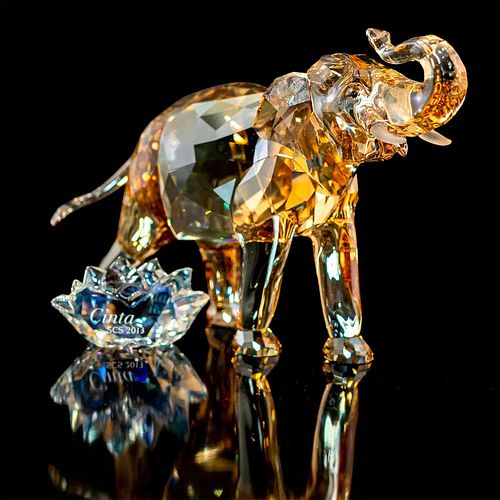 SWAROVSKI CRYSTAL FIGURINE, SCS ANNUAL