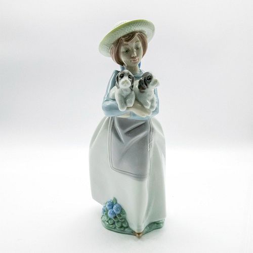 NAO BY LLADRO FIGURINE GIRL WITH PUPPIESGlazed