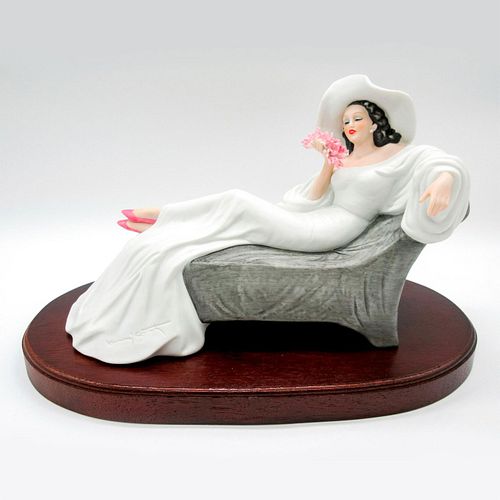 ICART PORCELAIN FIGURINE, 1937