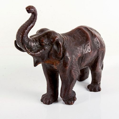 VINTAGE METAL SCULPTURE ELEPHANTMetal 39625c