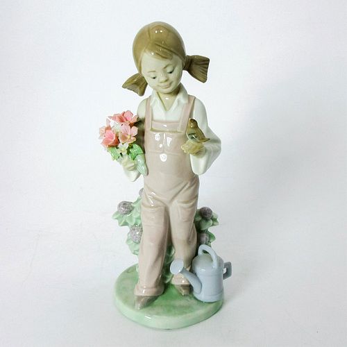 SPRING 1005217 - LLADRO PORCELAIN FIGURINEGlossy