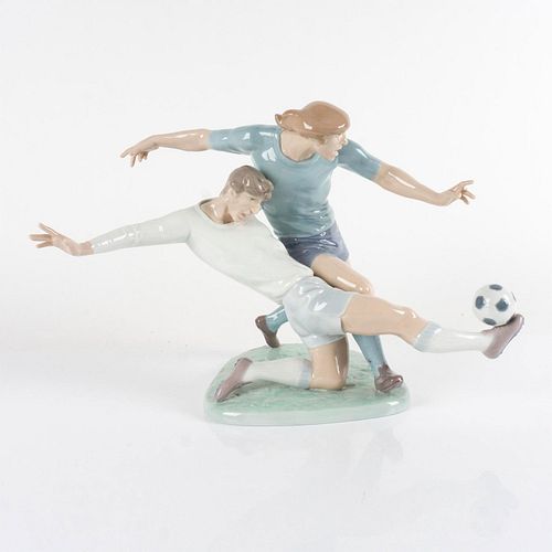 SHOT ON GOAL 1005879 LLADRO PORCELAIN 396671