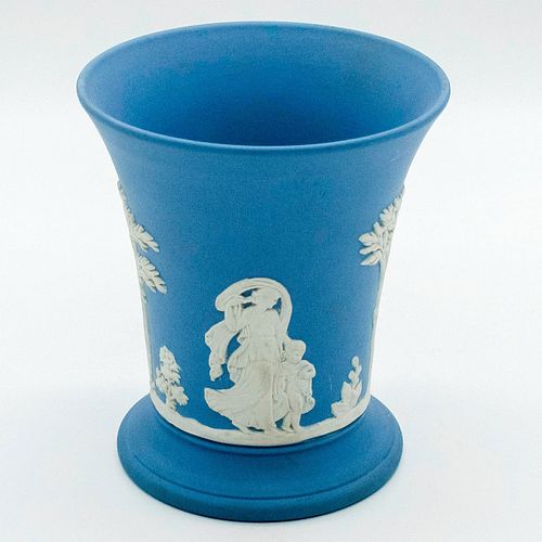 WEDGWOOD CREAM ON PALE BLUE JASPERWARE