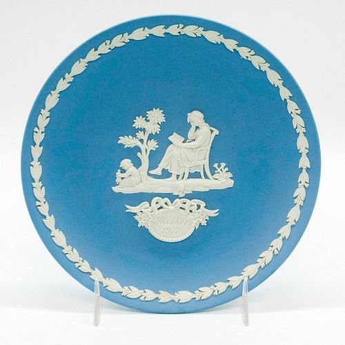 WEDGWOOD CREAM ON PALE BLUE JASPERWARE