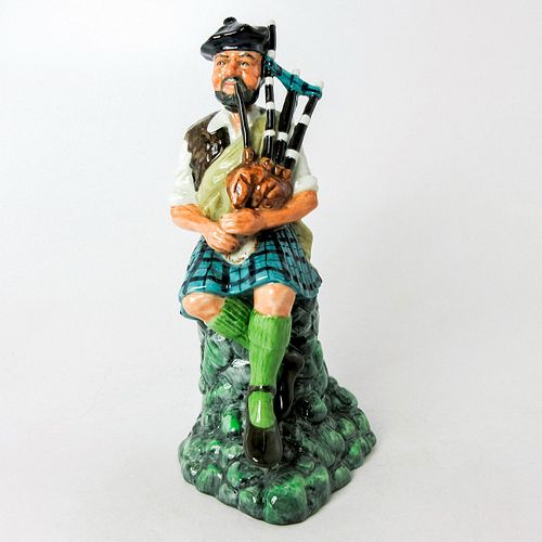 PIPER HN2907 ROYAL DOULTON FIGURINEFrom 396931