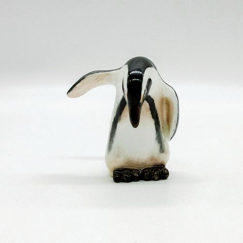 PENGUIN K24 ROYAL DOULTON FIGURINEStyle 39696a