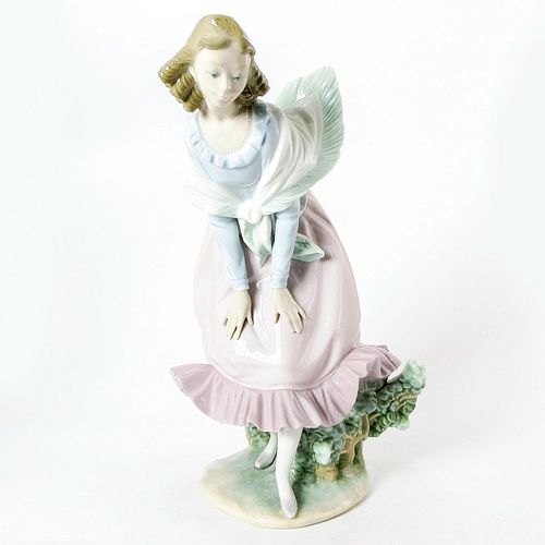 MARCH WINDS 1005061 LLADRO PORCELAIN 396ae3