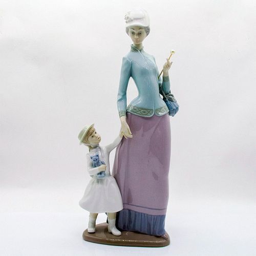 LADY WITH GIRL 1001353 LLADRO 396ade