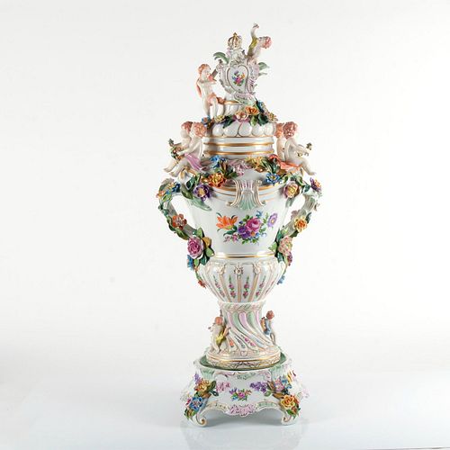 DRESDEN COVERED URN, PUTTI'S FLOWERSA