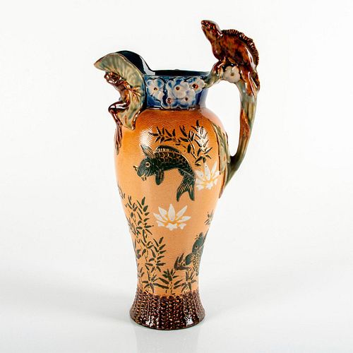 DOULTON LAMBETH PITCHER WITH FROG