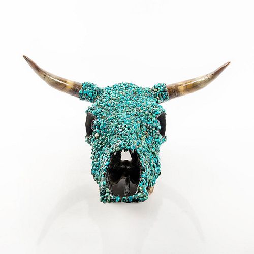 VINTAGE TURQUOISE DECORATED COW 399866