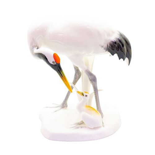 NORITAKE PORCELAIN CRANE WITH BABY 399980