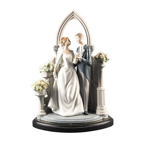 LLADRO FIGURE GROUP, A VOW OF LOVE 01001869Ltd.