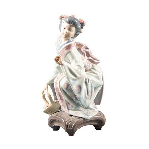 LLADRO LADY FIGURINE YUKI 01001448Hand 399a72