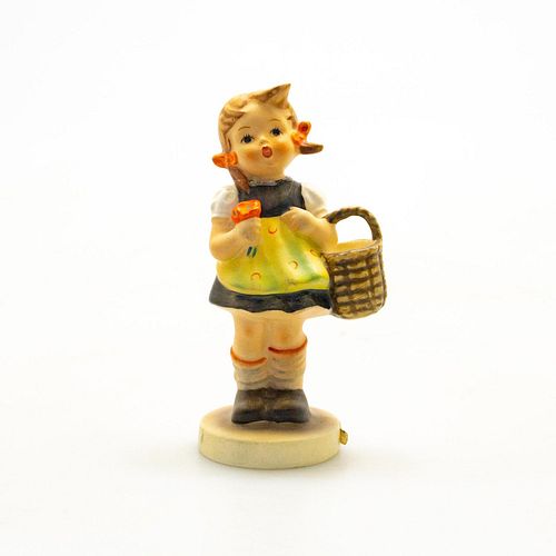 GOEBEL HUMMEL FIGURINE, SISTER