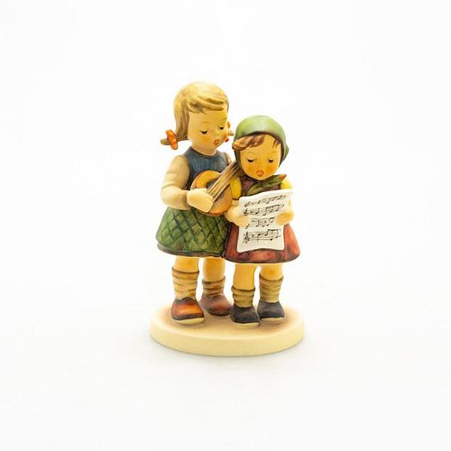 GOEBEL HUMMEL GROUP FIGURINE CLOSE