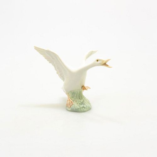 LLADRO BIRD FIGURINE, GOOSEPorcelain;