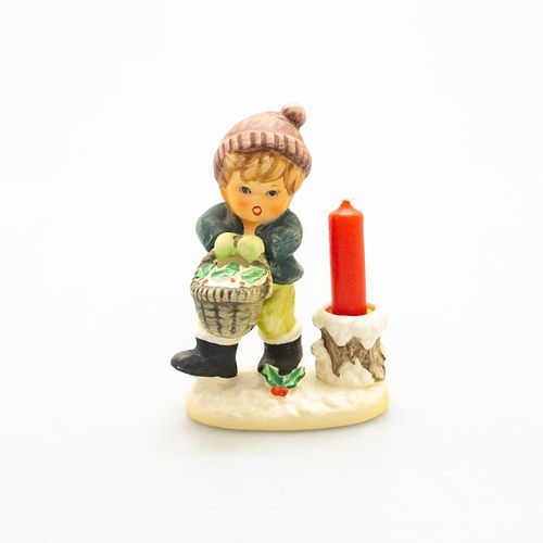 NAPCO FIGURINE, BOY WITH CHRISTMAS BASKET