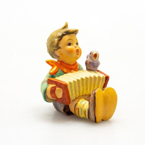 GOEBEL HUMMEL FIGURINE LET S SINGHand 399e41