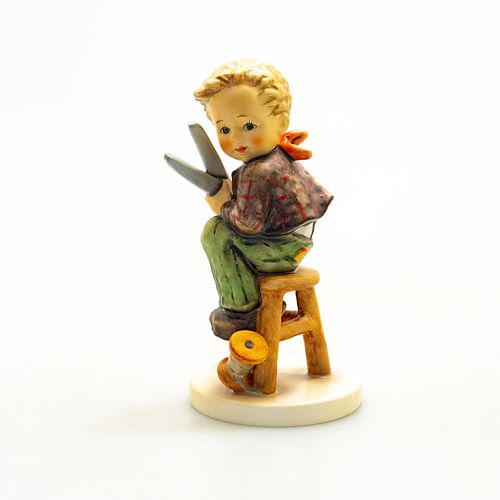 GOEBEL HUMMEL FIGURINE, LITTLE