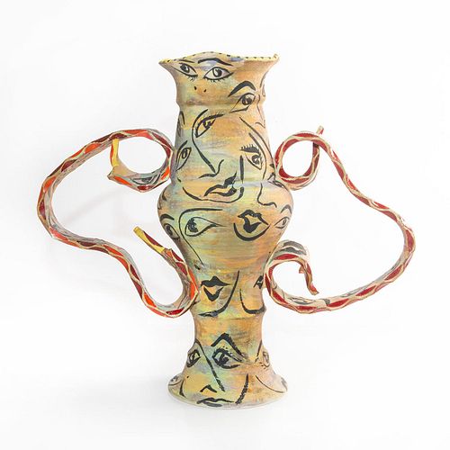 CERAMIC SCULPTURAL VASE BY ARTIST 399f8a