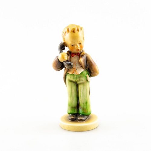 GOEBEL HUMMEL FIGURINE HELLO 124Young 39a0e4