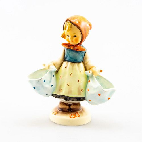 GOEBEL HUMMEL FIGURINE MOTHERS 39a0f5