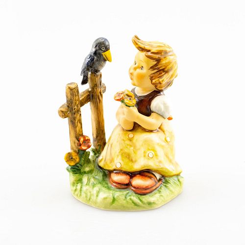 GOEBEL HUMMEL FIGURINE SING WITH 39a100