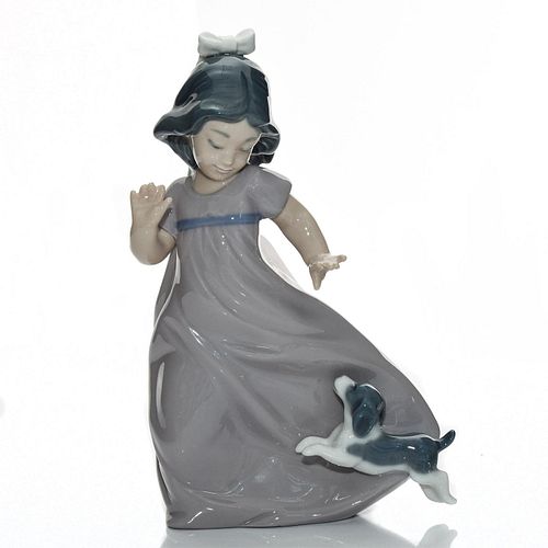 LLADRO NAO FIGURINE 1028 GIRL 39a173