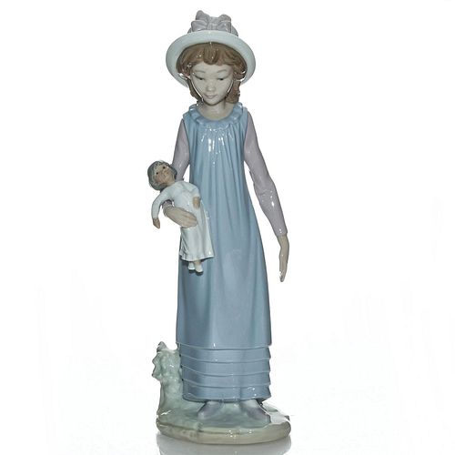 LLADRO FIGURINE BELINDA WITH HER 39a4ad