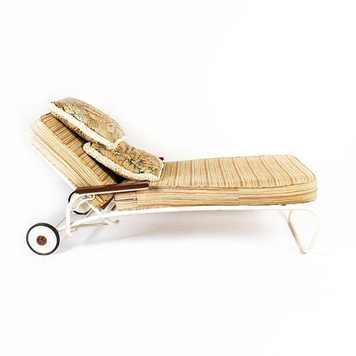 1950'S CHAISE LOUNGE FOLDING POOL