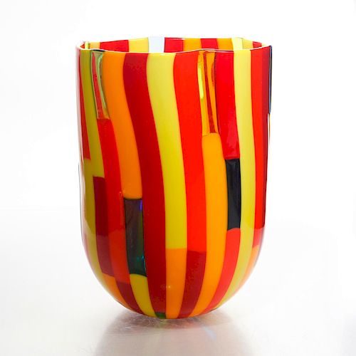 CONTEMPORARY ART GLASS LAMP SHADEVibrantly