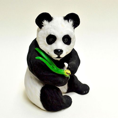 BOEHM PORCELAIN PANDA SEATEDBisque 39a8aa