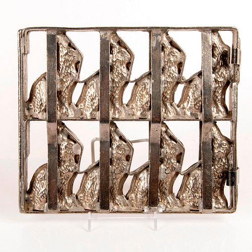 VINTAGE METAL CHOCOLATE MOLD 8 3988a7