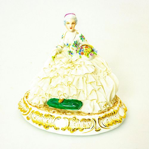 LUIGI FABRIS LACE FIGURINE, WOMAN WITH