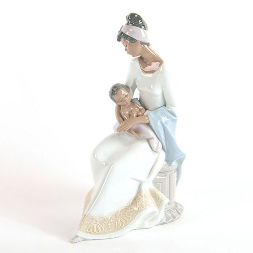 A MOTHER'S EMBRACE 1006851 - LLADRO