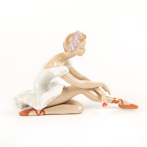 ROSE BALLET 01005919 - LLADRO PORCELAIN