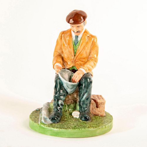 ROYAL DOULTON FIGURINE FISHERMAN 398e6a