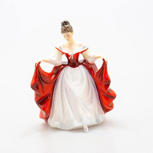 SARA HN2265 - ROYAL DOULTON FIGURINEBeautiful